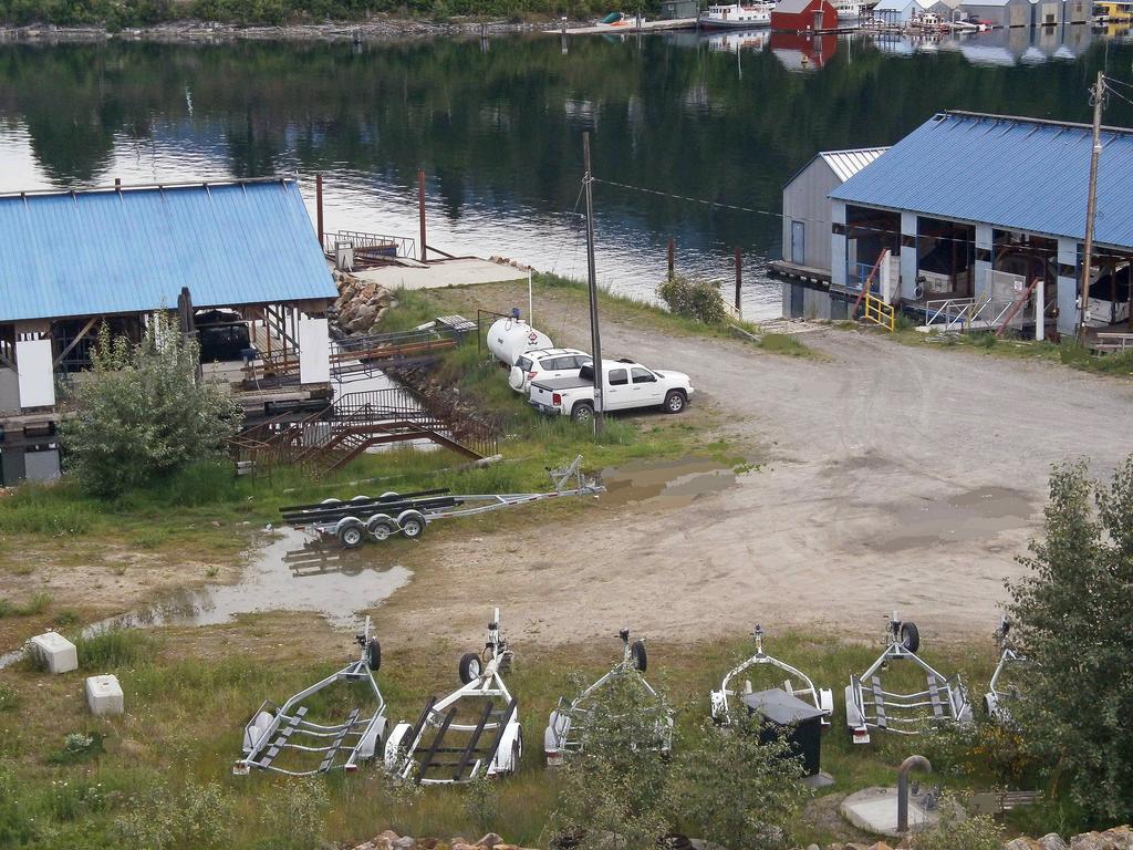 Kaslo Bay Marina Ridge Condos Exterior photo